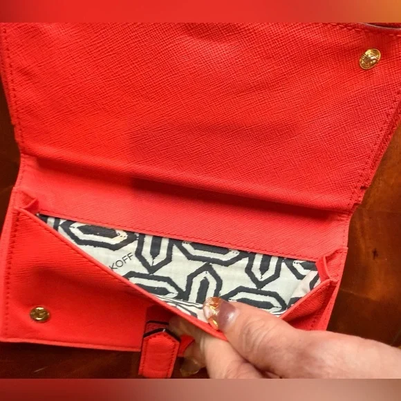 NWOT Rebecca Minkoff Navy Blue/Red Saffiano Leather Wallet MSRP$195 - Picture 3 of 11